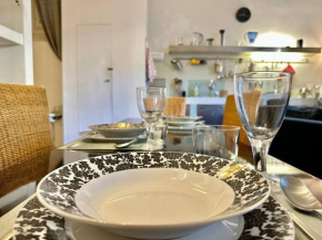 Near Ponte Vecchio: central luxury flat
